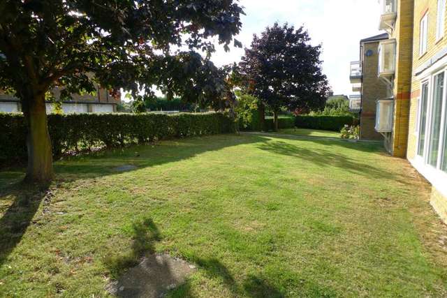  Image of 1 bedroom Flat to rent in St. Johns Road Sidcup DA14 at St Johns Road  Sidcup, DA14 4HB