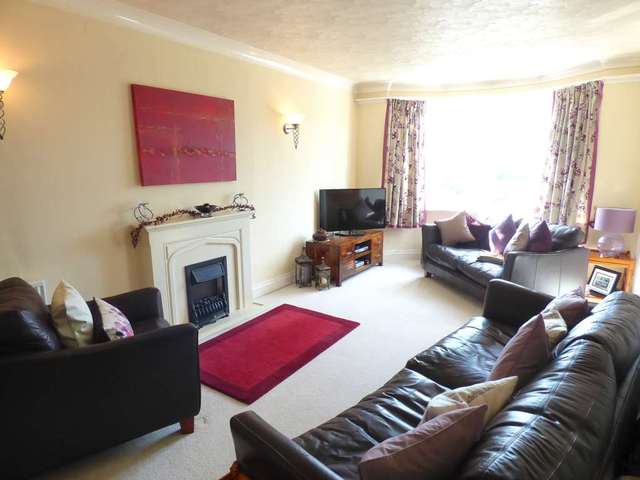  Image of 3 bedroom End of Terrace for sale in St. Leonards Road East St. Annes Lytham St. Annes FY8 at St Leonards Road East St Annes Lytham St Annes, FY8 2HF
