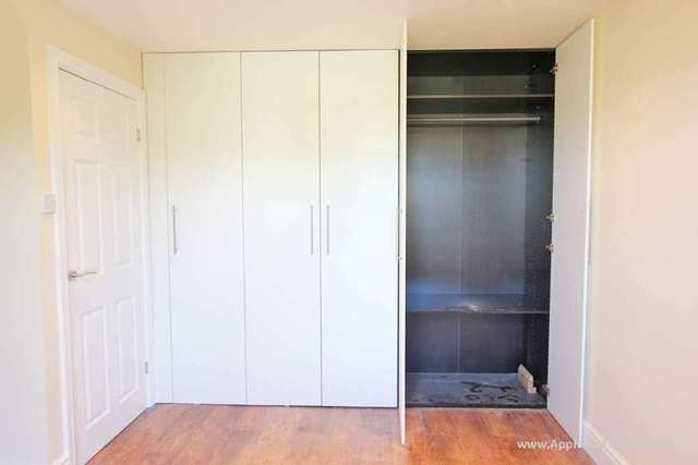  Image of 1 bedroom Flat for sale in St. Peters Road Croydon CR0 at St Peter`s Road Croydon Croydon, CR0 1HL