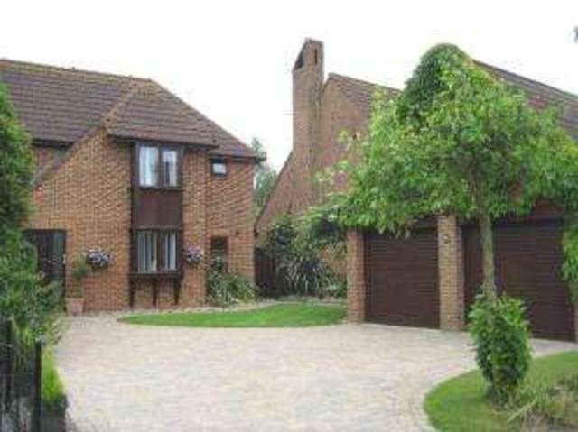  Image of 4 bedroom Detached house for sale in St. Stephens Drive Bolbeck Park Milton Keynes MK15 at Bolbeck Park Milton Keynes Willen, MK15 8PD