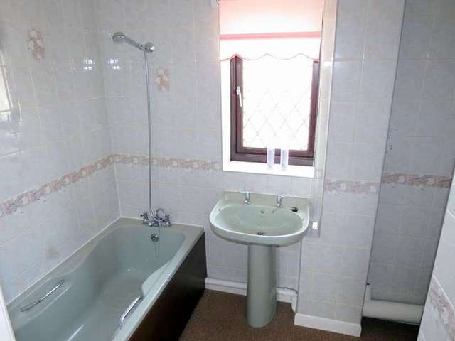  Image of 1 bedroom Retirement Property for sale in Stanley Court Midsomer Norton Radstock BA3 at High Street  Midsomer Norton, BA3 2DU