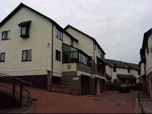  Image of 1 bedroom Retirement Property for sale in Stanley Court Midsomer Norton Radstock BA3 at High Street  Midsomer Norton, BA3 2DU