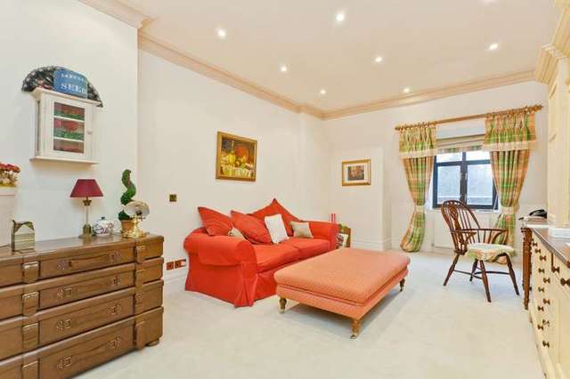  Image of 3 bedroom Flat for sale in Wood Lane Stanmore HA7 at Wood Lane Stanmore Stanmore, HA7 4JY