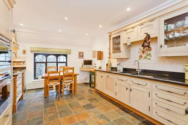  Image of 3 bedroom Flat for sale in Wood Lane Stanmore HA7 at Wood Lane Stanmore Stanmore, HA7 4JY