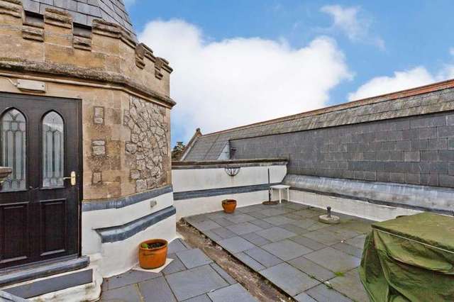  Image of 3 bedroom Flat for sale in Wood Lane Stanmore HA7 at Wood Lane Stanmore Stanmore, HA7 4JY