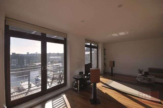  Image of 1 bedroom Flat to rent in Star Place London E1W at Star Place  London, E1W 1AQ