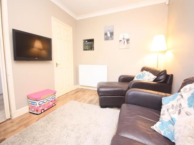  Image of 2 bedroom Flat to rent in Station Road Blantyre Glasgow G72 at Blantyre South Lanarkshire South Lanarkshire, G72 9BT