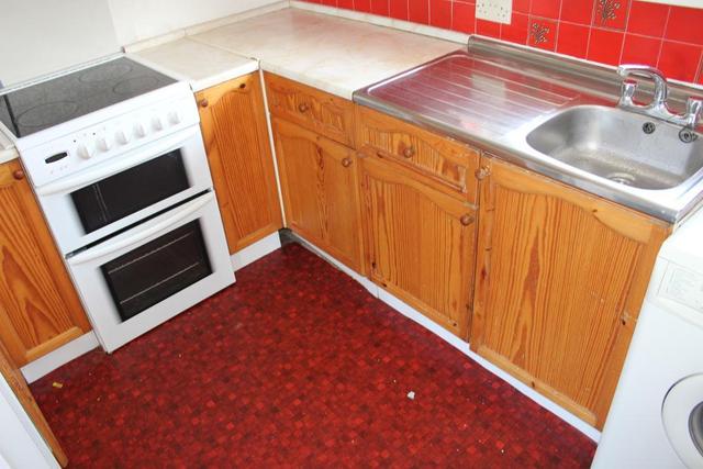  Image of 1 bedroom Flat for sale in Stavordale Road Weymouth DT4 at Weymouth, DT4 0AB