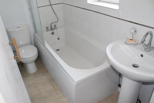  Image of 1 bedroom Flat for sale in Stavordale Road Weymouth DT4 at Weymouth, DT4 0AB
