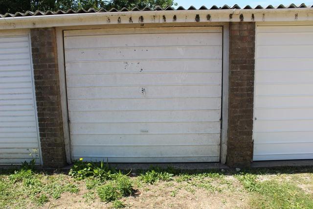  Image of 1 bedroom Flat for sale in Stavordale Road Weymouth DT4 at Weymouth, DT4 0AB