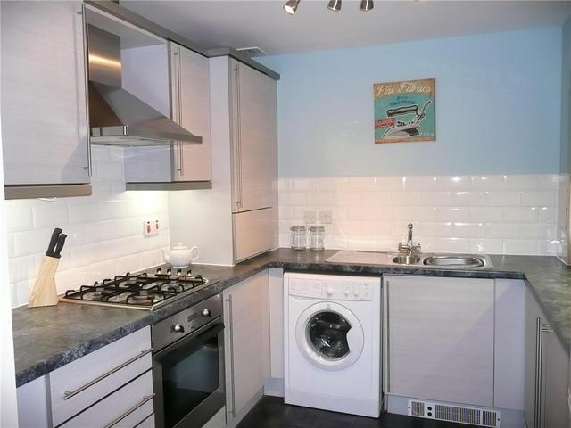  Image of 2 bedroom Flat to rent in Stenhouse Gardens Edinburgh EH11 at Stenhouse Edinburgh Edinburgh, EH11 3LS