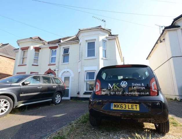  Image of 1 bedroom Flat to rent in Stewart Road Bournemouth BH8 at Stewart Road  Bournemouth, BH8 8PB