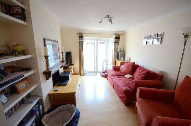  Image of 1 bedroom Flat to rent in Stewart Road Bournemouth BH8 at Stewart Road  Bournemouth, BH8 8PB