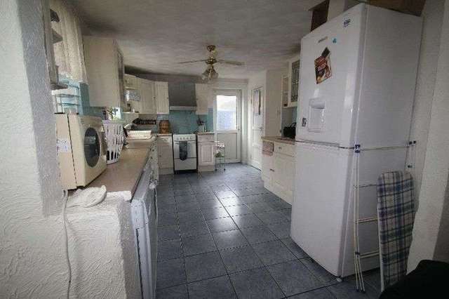  Image of 3 bedroom Property to rent in Stilwell Close Yateley GU46 at Stilwell Close  Yateley, GU46 6XH