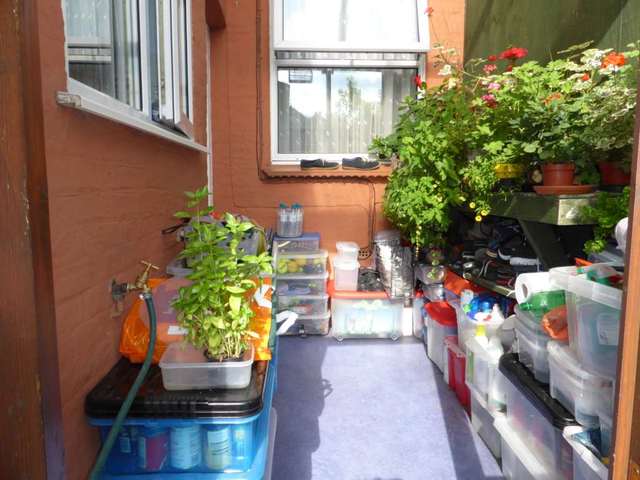  Image of 2 bedroom Terraced house to rent in Stonebridge Road Northfleet Gravesend DA11 at Stonebridge Road  Gravesend, DA11 9DS