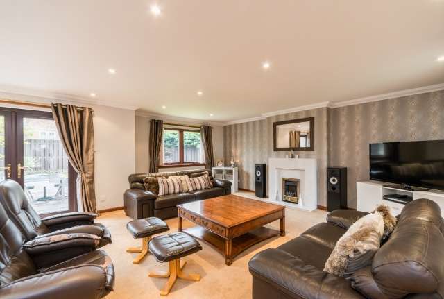  Image of 4 bedroom Detached house for sale in Stoneyflatts South Queensferry EH30 at South Queensferry, EH30 9XT