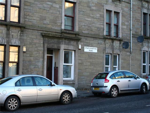  Image of 2 bedroom Flat to rent in Strathmartine Road Dundee DD3 at Strathmartine Dundee Dundee, DD3 8DE
