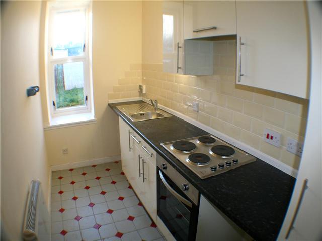  Image of 2 bedroom Flat to rent in Strathmartine Road Dundee DD3 at Strathmartine Dundee Dundee, DD3 8DE