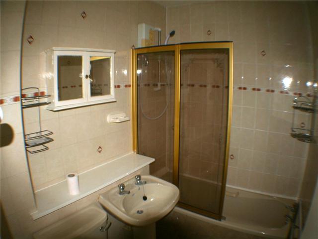  Image of 2 bedroom Flat to rent in Strathmartine Road Dundee DD3 at Strathmartine Dundee Dundee, DD3 8DE