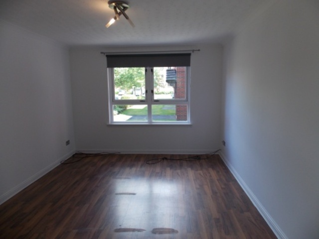  Image of 2 bedroom Flat to rent in Sutcliffe Court Anniesland Glasgow G13 at Anniesland Glasgow Glasgow, G13 1AP