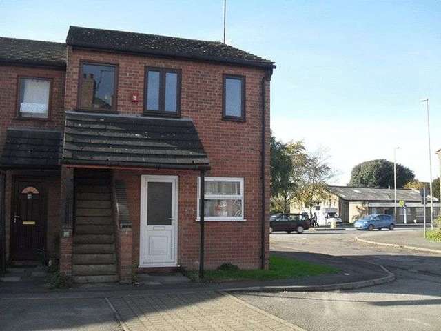  Image of 1 bedroom Flat to rent in Cobham Court Tewkesbury Road Cheltenham GL51 at Cobham Court Tewkesbury Road Cheltenham, GL51 9BA