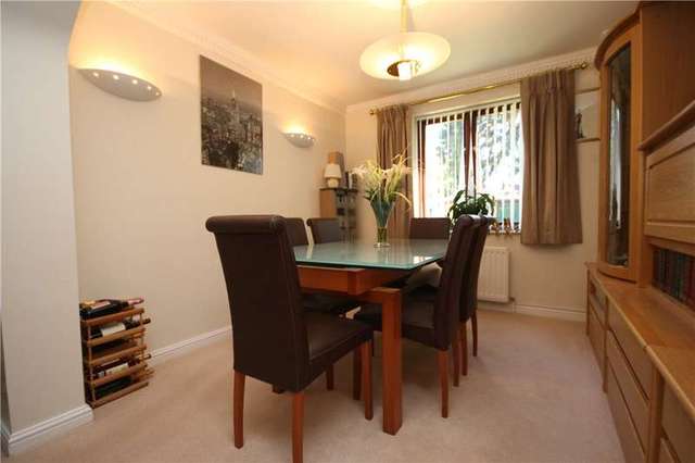  Image of 2 bedroom Flat for sale in High Street Bushey WD23 at High Street Bushey Bushey, WD23 3HH