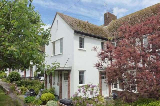 Image of 2 bedroom Flat for sale in The Close Seaton EX12 at The Close  Seaton, EX12 2RL