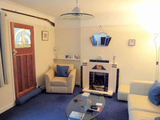  Image of 2 bedroom Flat for sale in The Close Seaton EX12 at The Close  Seaton, EX12 2RL