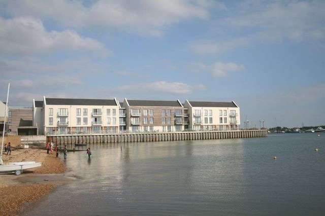  Image of 1 bedroom Flat to rent in Waterside Marina Brightlingsea Colchester CO7 at Waterside Marina Brightlingsea Colchester, CO7 0GB
