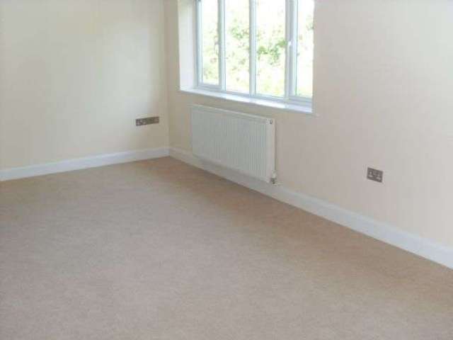  Image of 2 bedroom Flat for sale in The Crescent Belmont Sutton SM2 at The Crescent Belmont SUTTON, SM2 6BN