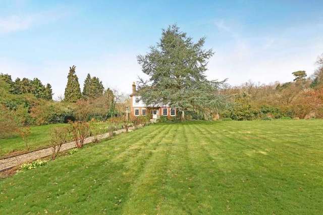  Image of 5 bedroom Detached house for sale in West Drive Harrow HA3 at West Drive Harrow Weald Harrow Weald, HA3 6TU