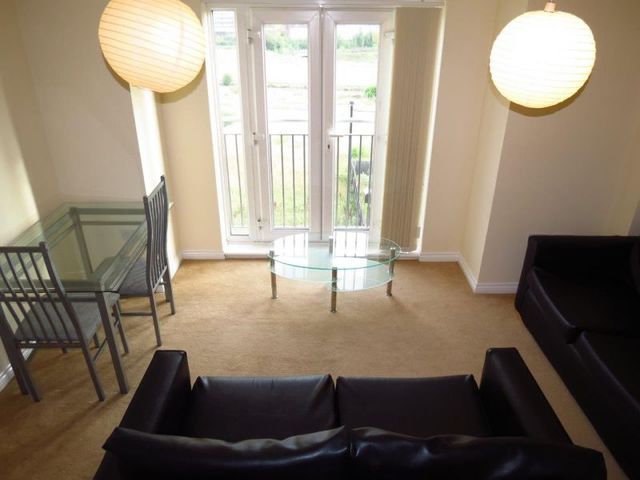  Image of 2 bedroom Apartment to rent in Middlewood Street Salford M5 at Middlewood Street  Salford, M5 4LW