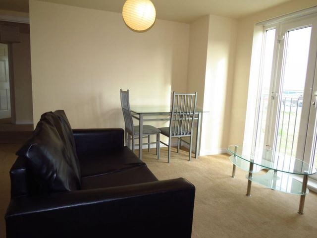  Image of 2 bedroom Apartment to rent in Middlewood Street Salford M5 at Middlewood Street  Salford, M5 4LW