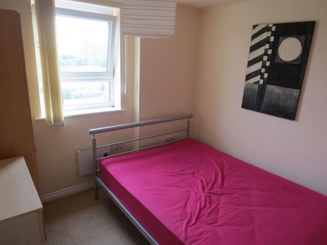  Image of 2 bedroom Apartment to rent in Middlewood Street Salford M5 at Middlewood Street  Salford, M5 4LW