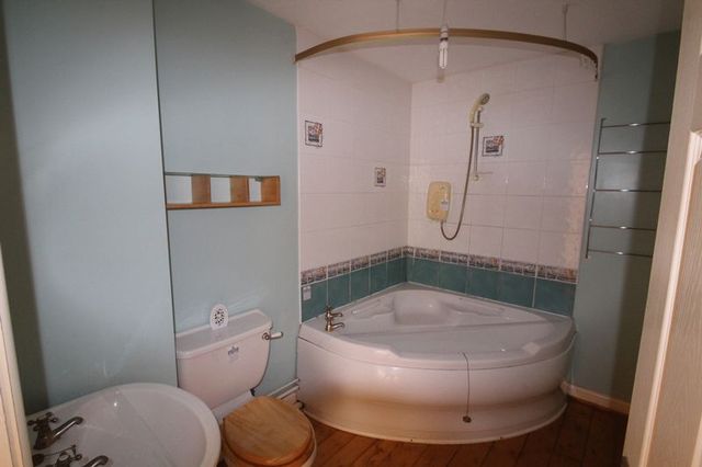  Image of 2 bedroom Flat for sale in Red Lumb Rochdale OL12 at Red Lumb Norden Rochdale, OL12 7TX