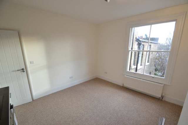 Image of Studio flat to rent in The Vale London W3 at The Vale  London, W3 7RR