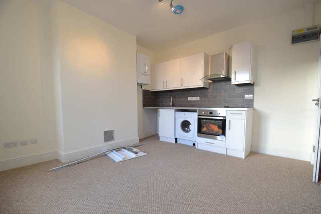  Image of Studio flat to rent in The Vale London W3 at The Vale  London, W3 7RR