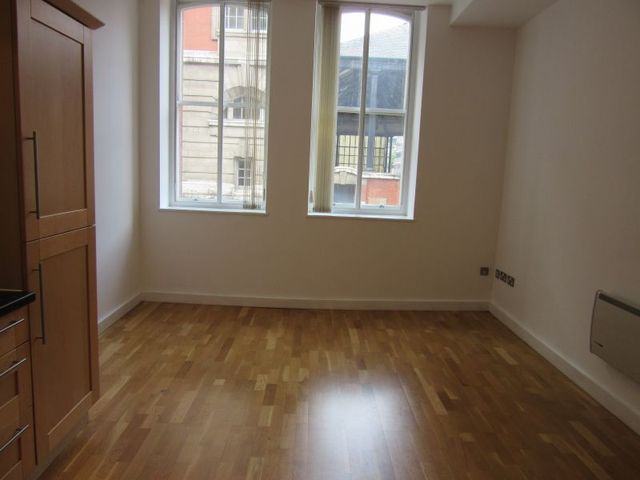  Image of 1 bedroom Apartment to rent in Newton Street Manchester M1 at 72-76 Newton Street  Manchester City, M1 1EU
