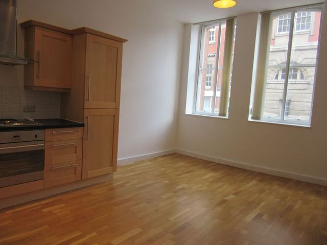  Image of 1 bedroom Apartment to rent in Newton Street Manchester M1 at 72-76 Newton Street  Manchester City, M1 1EU