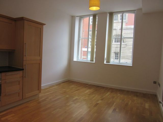  Image of 1 bedroom Apartment to rent in Newton Street Manchester M1 at 72-76 Newton Street  Manchester City, M1 1EU