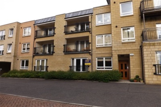  Image of 2 bedroom Flat to rent in The Woodlands Stirling FK8 at Stirling Town Stirling Stirling, FK8 2LB