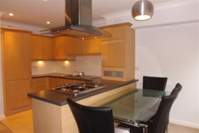  Image of 2 bedroom Flat to rent in The Woodlands Stirling FK8 at Stirling Town Stirling Stirling, FK8 2LB