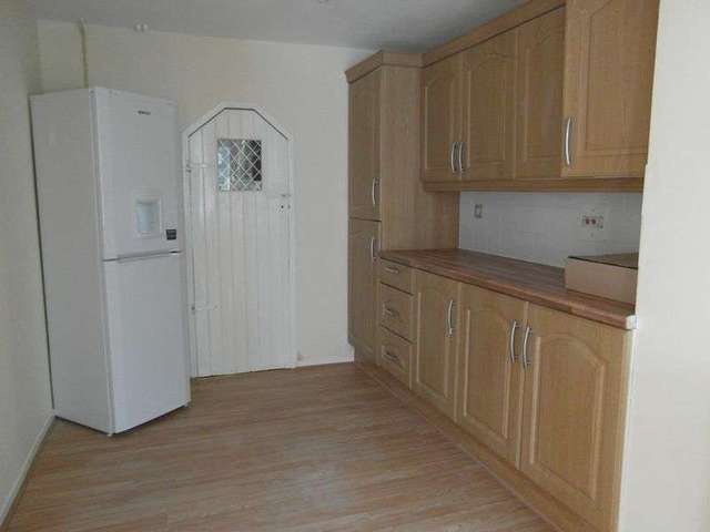  Image of 3 bedroom Terraced house to rent in Dent Close South Ockendon RM15 at Dent Close  South Ockendon, RM15 5DS