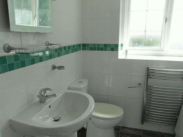  Image of 3 bedroom Terraced house to rent in Dent Close South Ockendon RM15 at Dent Close  South Ockendon, RM15 5DS