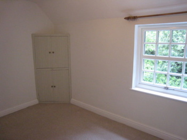  Image of 2 bedroom Terraced house to rent in Toad Lane Elston Newark NG23 at Toad Lane Vale of Belvoir Elston, NG23 5NS
