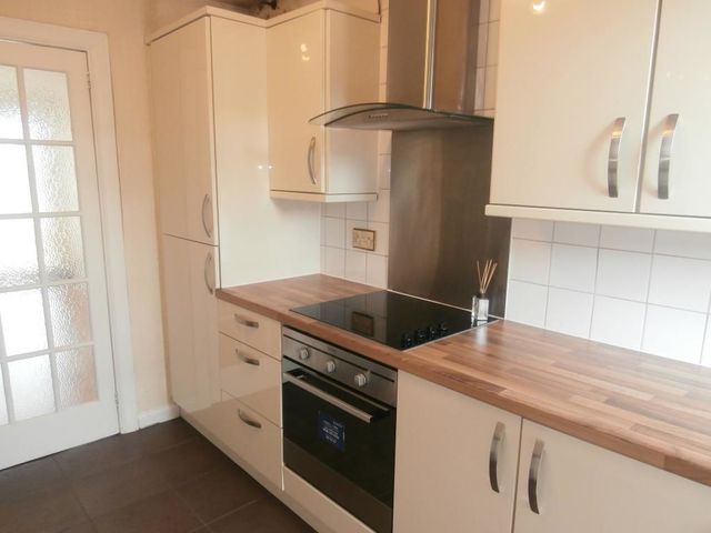  Image of 2 bedroom Flat to rent in Tolsta Crescent Polmont Falkirk FK2 at Polmont Falkirk Falkirk, FK2 0XN