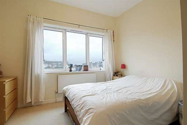  Image of 2 bedroom Flat to rent in Tower Bridge Road London SE1 at London Bridge, SE1 3FG