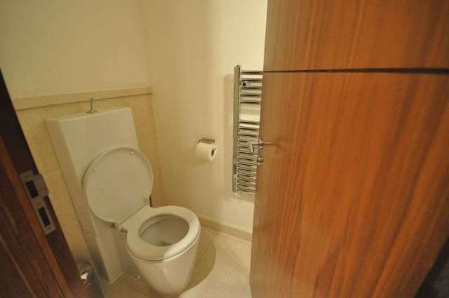  Image of 2 bedroom Flat to rent in Trevor Square London SW7 at Trevor Square  London, SW7 1EA