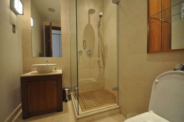  Image of 2 bedroom Flat to rent in Trevor Square London SW7 at Trevor Square  London, SW7 1EA