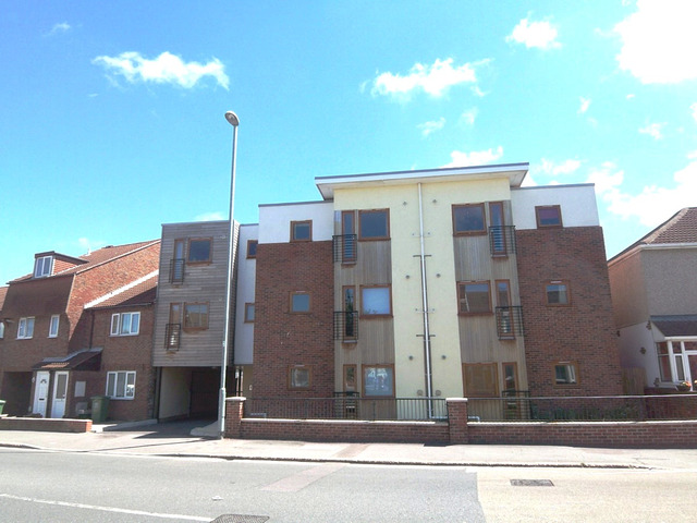  Image of 1 bedroom Flat to rent in Twyford Avenue Portsmouth PO2 at 302 Twyford Avenue  Portsmouth, PO2 8NT